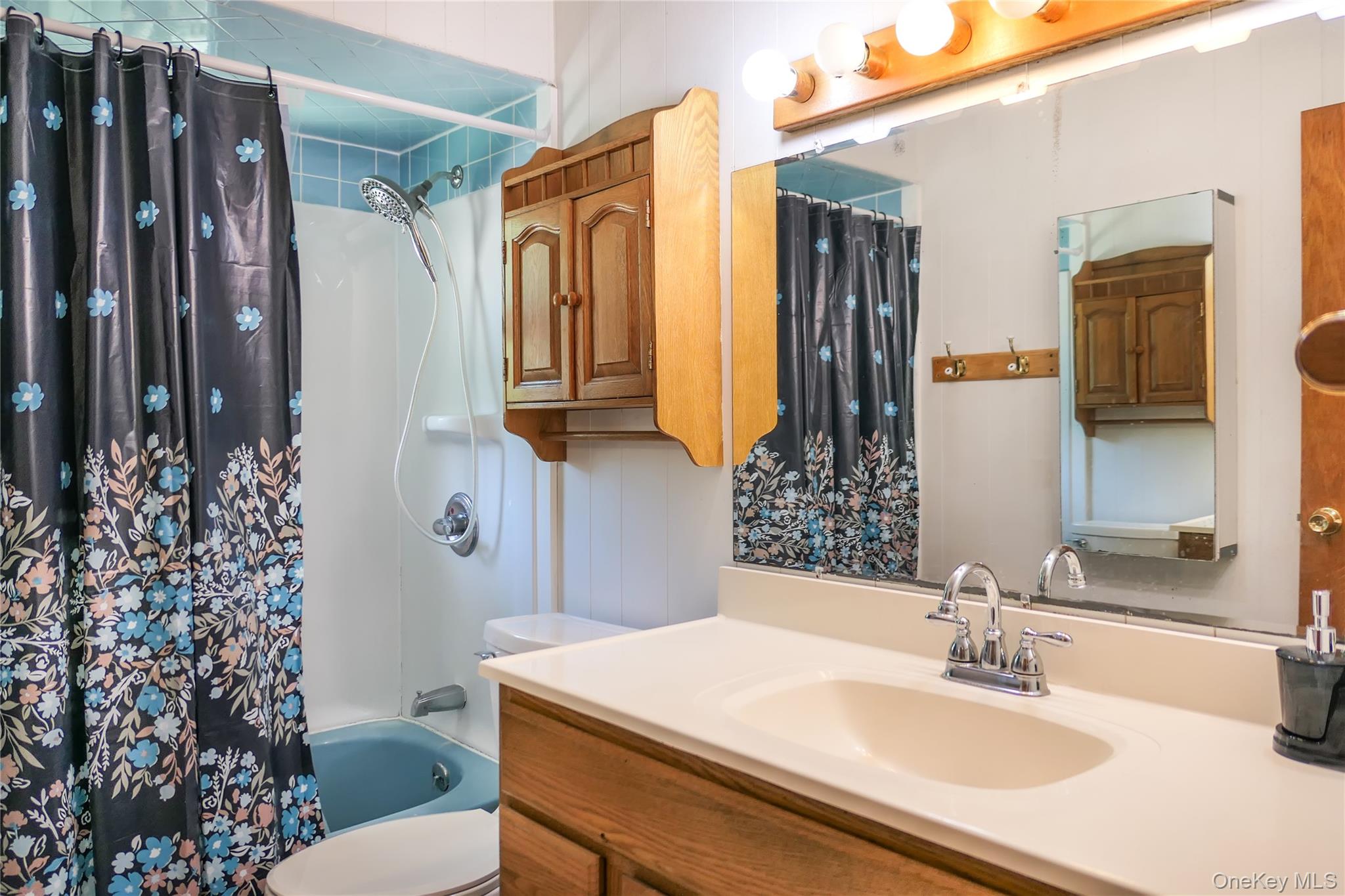 #13 photo, 118 Hedges Avenue, East Patchogue , NY 11772