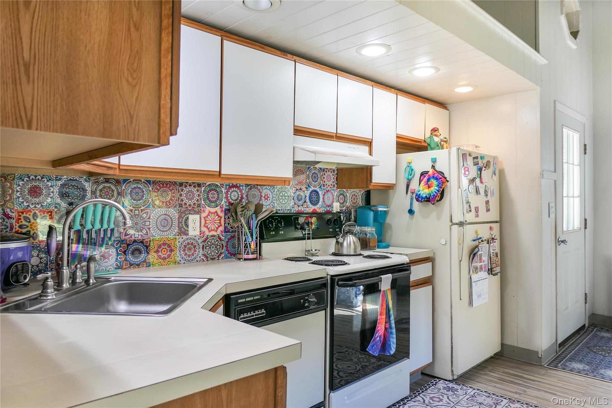 #5 photo, 118 Hedges Avenue, East Patchogue , NY 11772