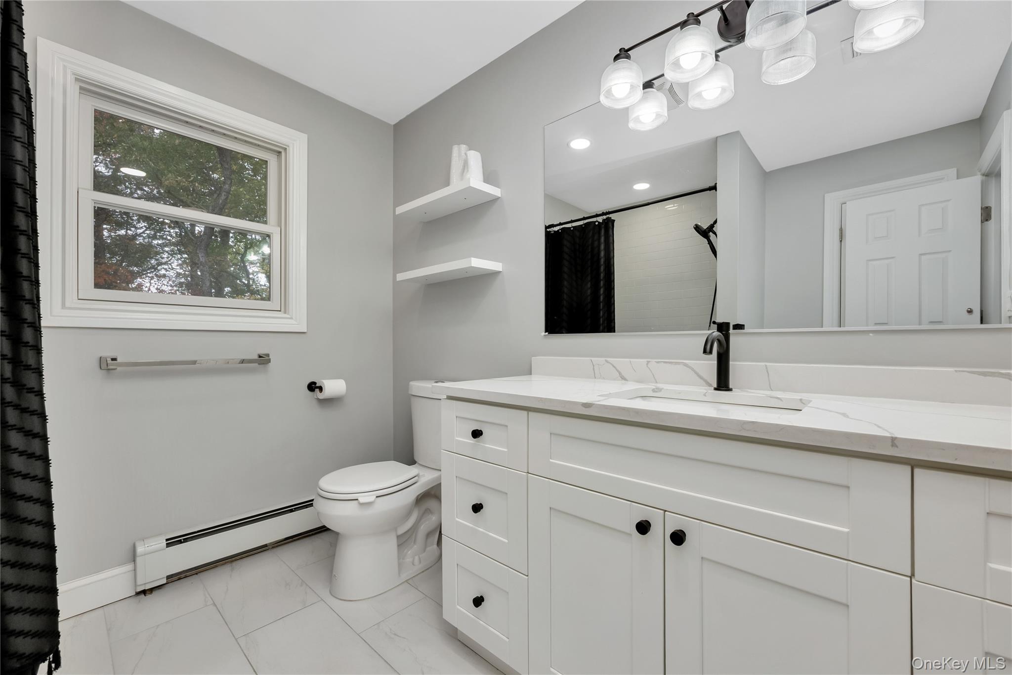 #20 photo, 3256 Park Avenue, Wantagh , NY 11793