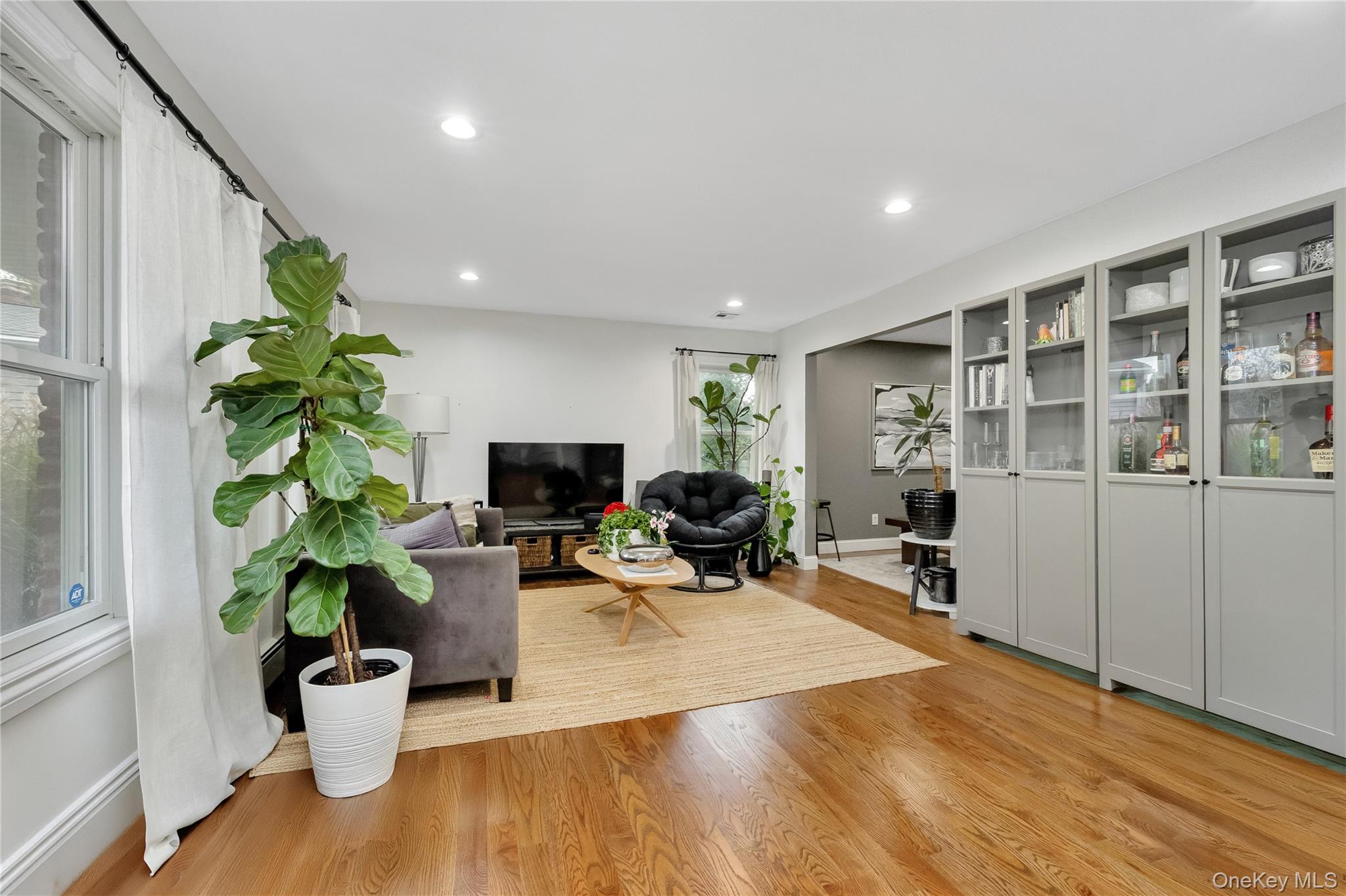 #3 photo, 3256 Park Avenue, Wantagh , NY 11793