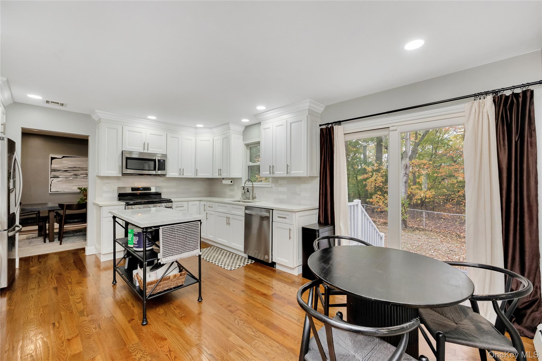 #8 photo, 3256 Park Avenue, Wantagh , NY 11793