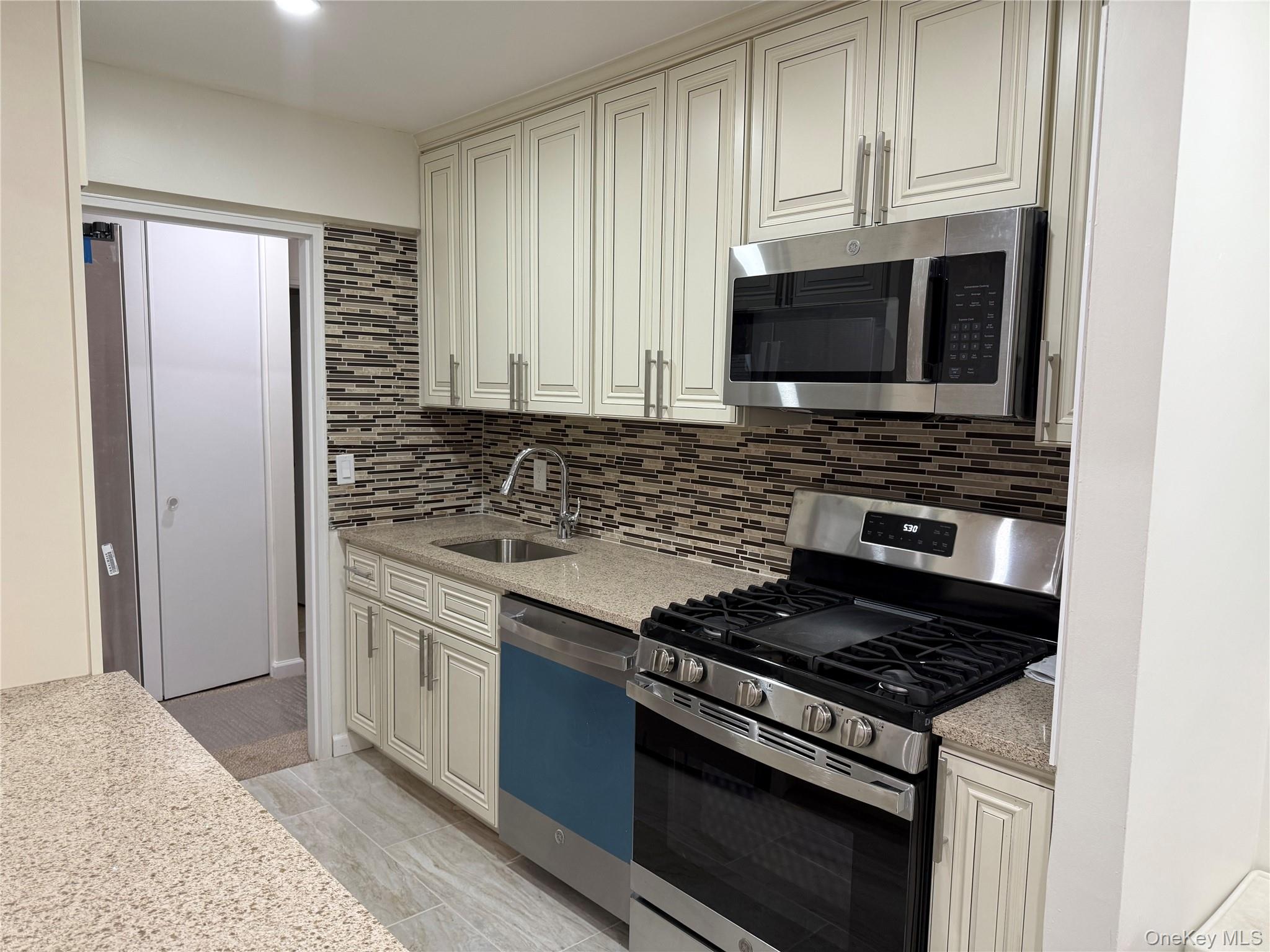 #8 photo, 666 Shore Road, Long Beach , NY 11561