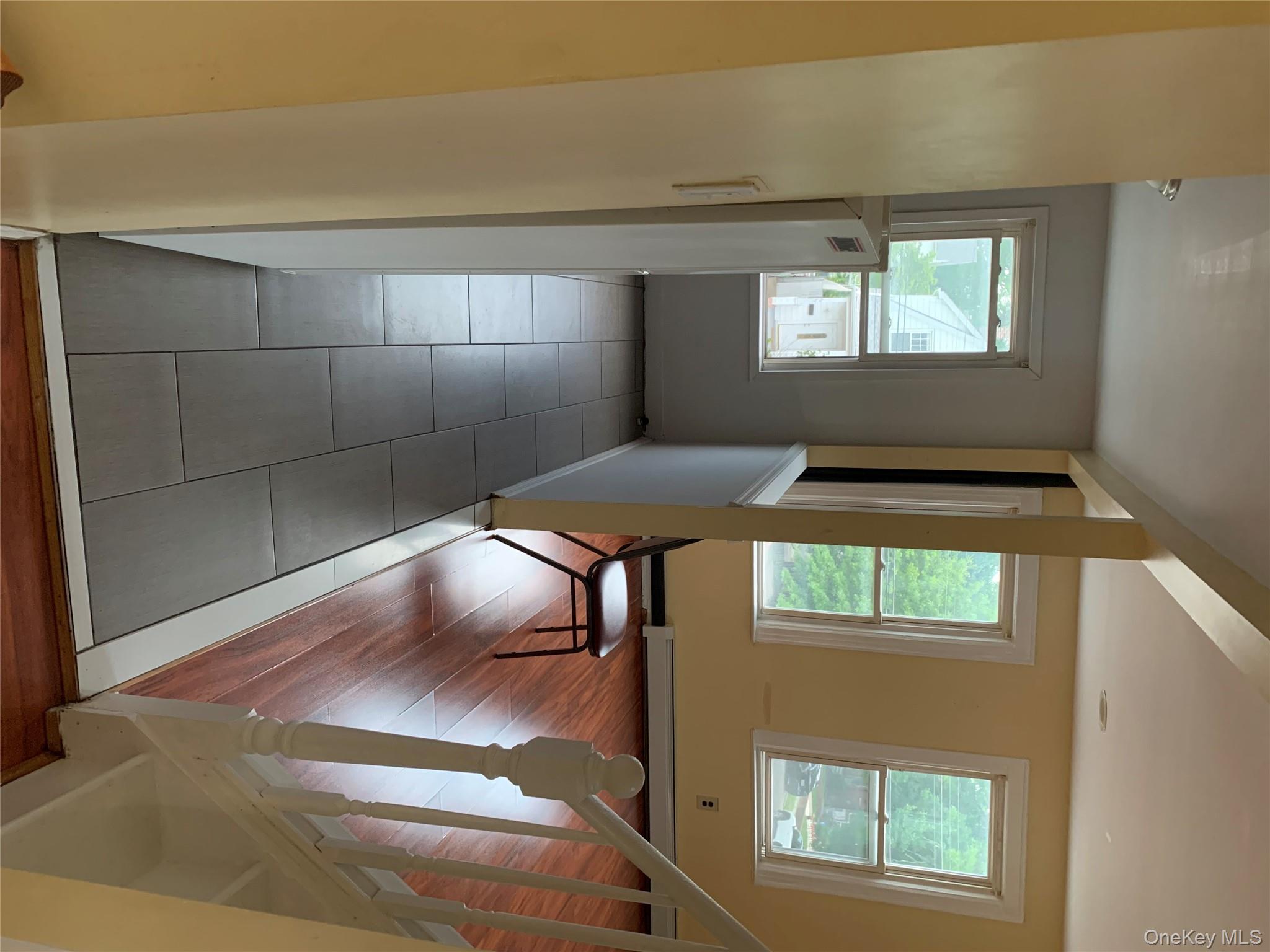 #9 photo, 206th 4860 206th Oakland Garden, クイーンズ区 Oakland Gardens , NY 11364