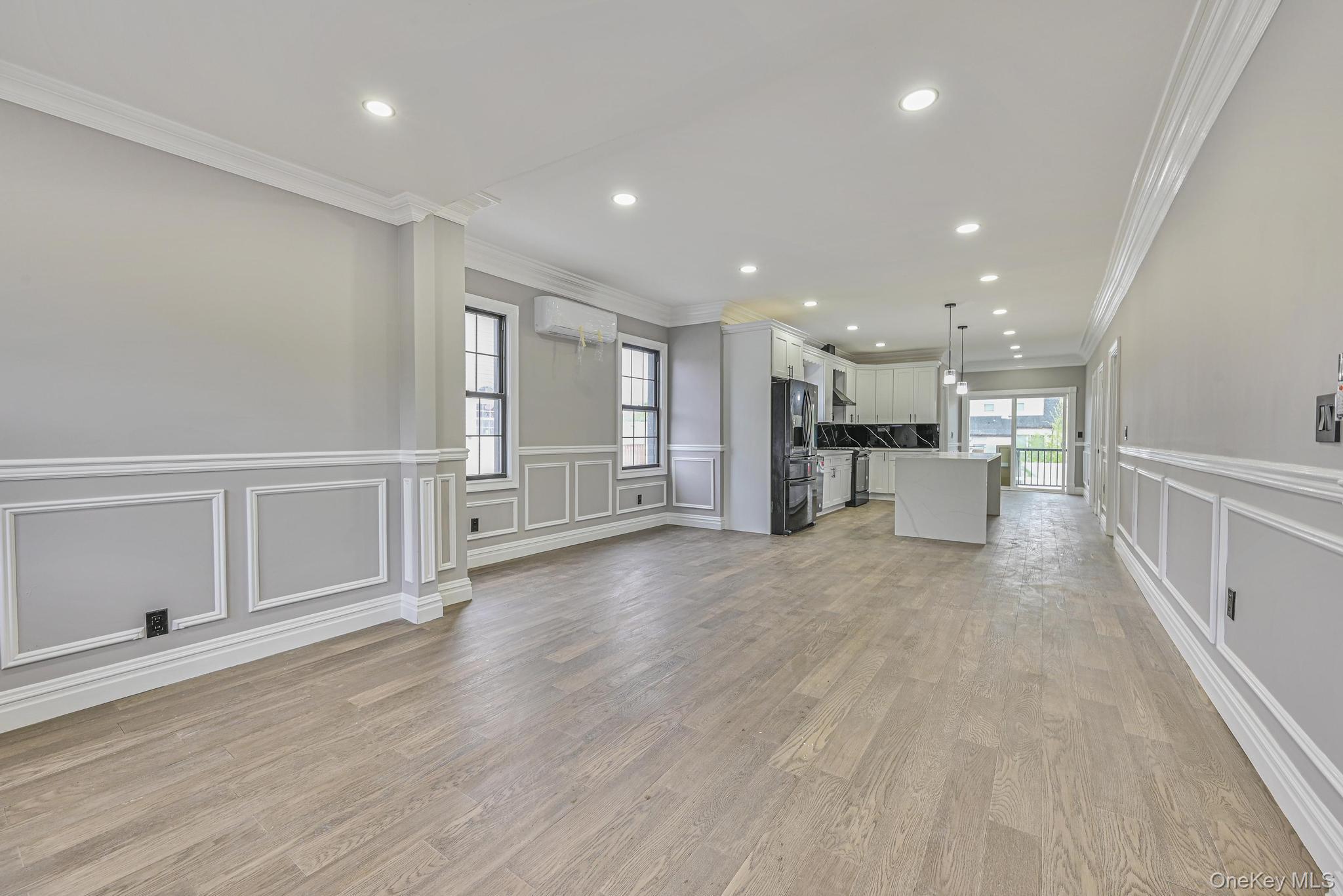 #13 photo, 108 Bismark Avenue, Valley Stream , NY 11581