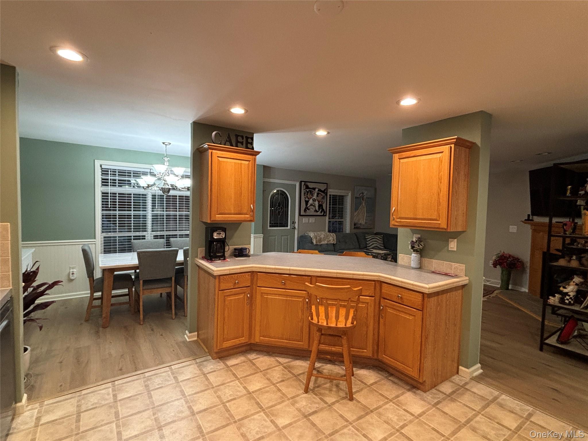 #16 photo, 1661 Old Country Road, サフォーク郡 Riverhead , NY 11901