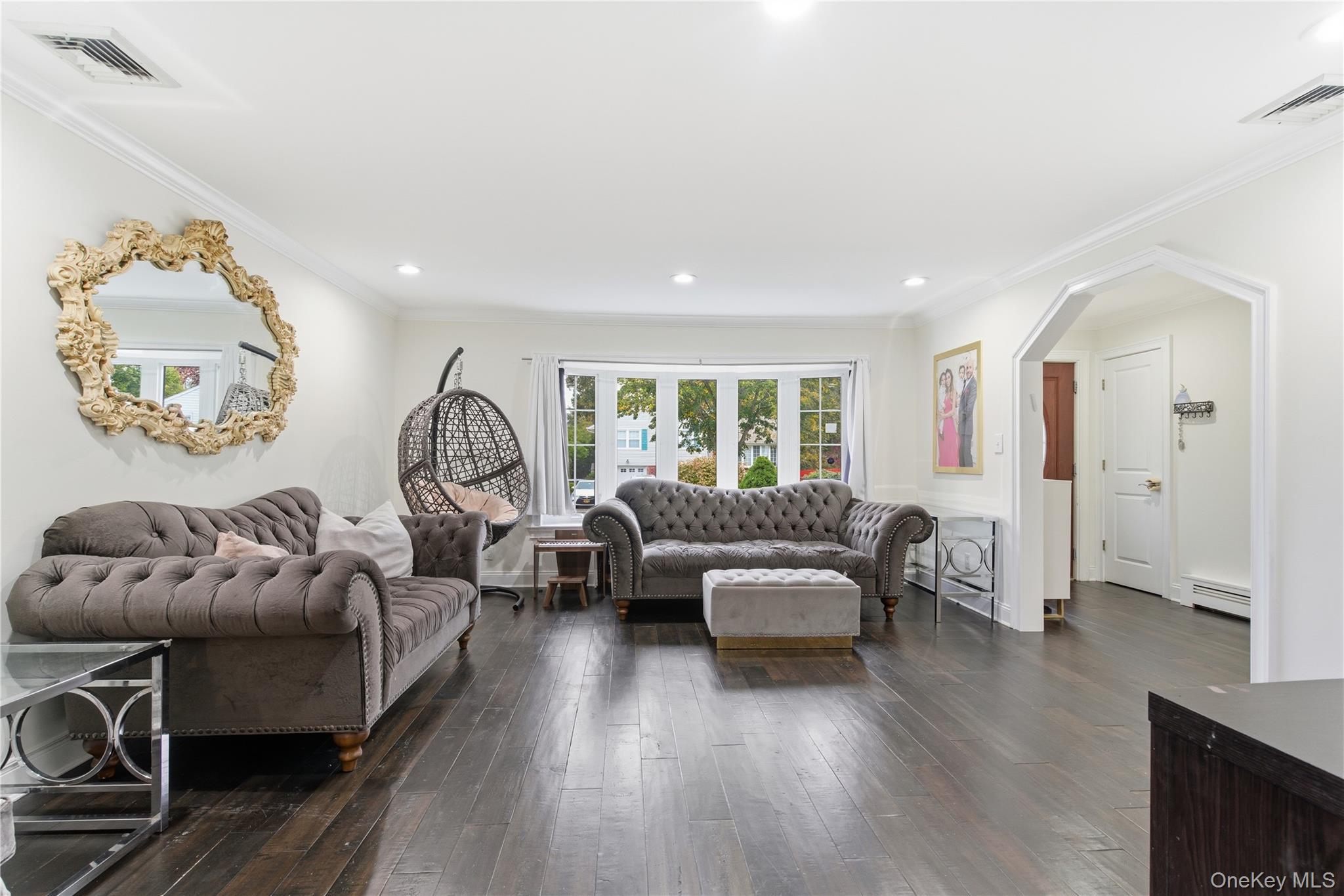 #4 photo, 12 Flo Drive, Syosset , NY 11791