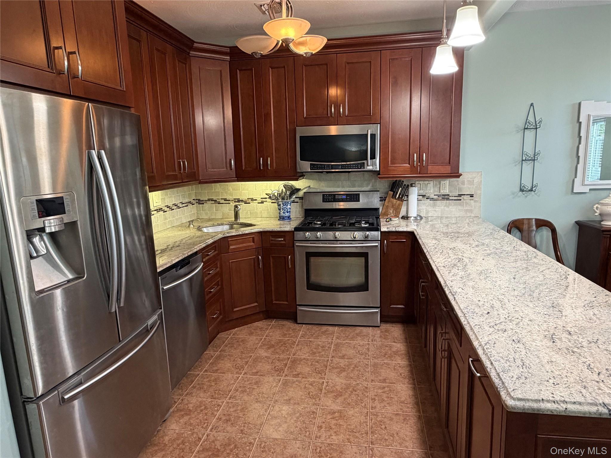 #9 photo, 215 Beach Breeze Lane, Arverne , NY 11692