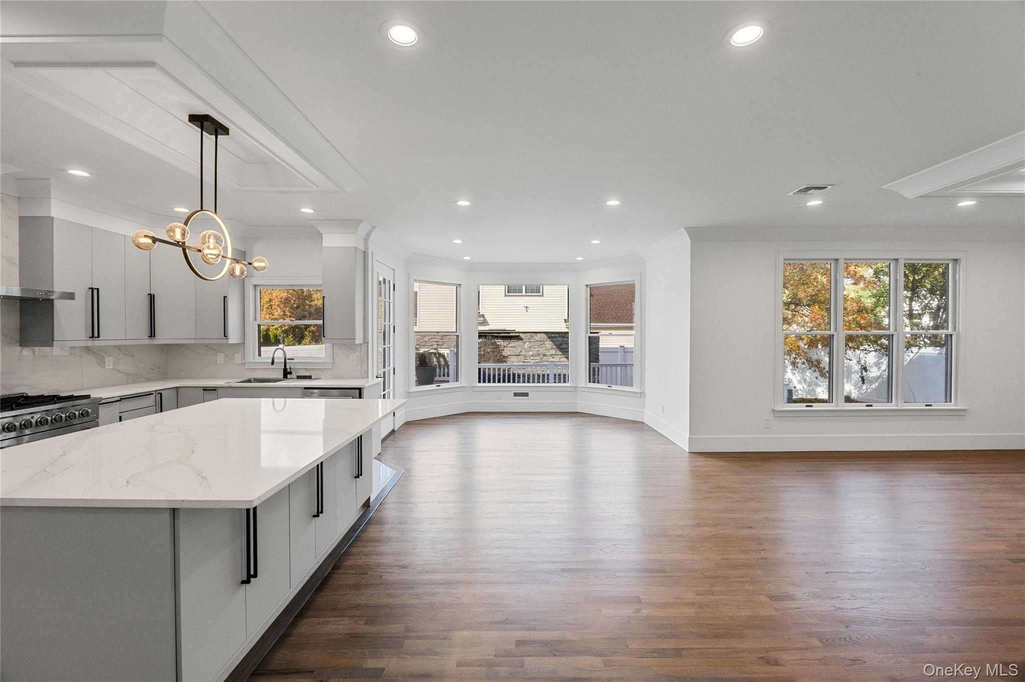 #11 photo, 21 Pine Edge Place, Dix Hills , NY 11746