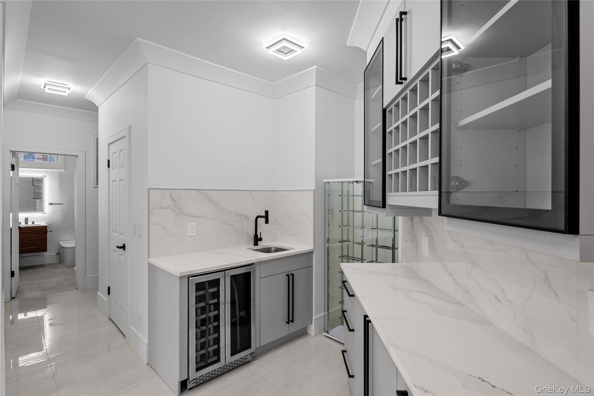 #14 photo, 21 Pine Edge Place, Dix Hills , NY 11746