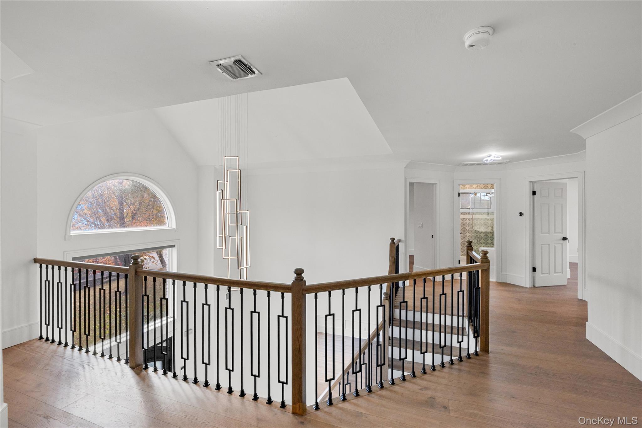 #16 photo, 21 Pine Edge Place, Dix Hills , NY 11746