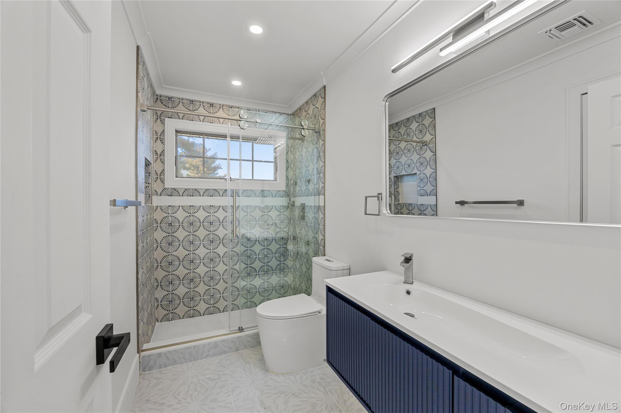 #19 photo, 21 Pine Edge Place, Dix Hills , NY 11746