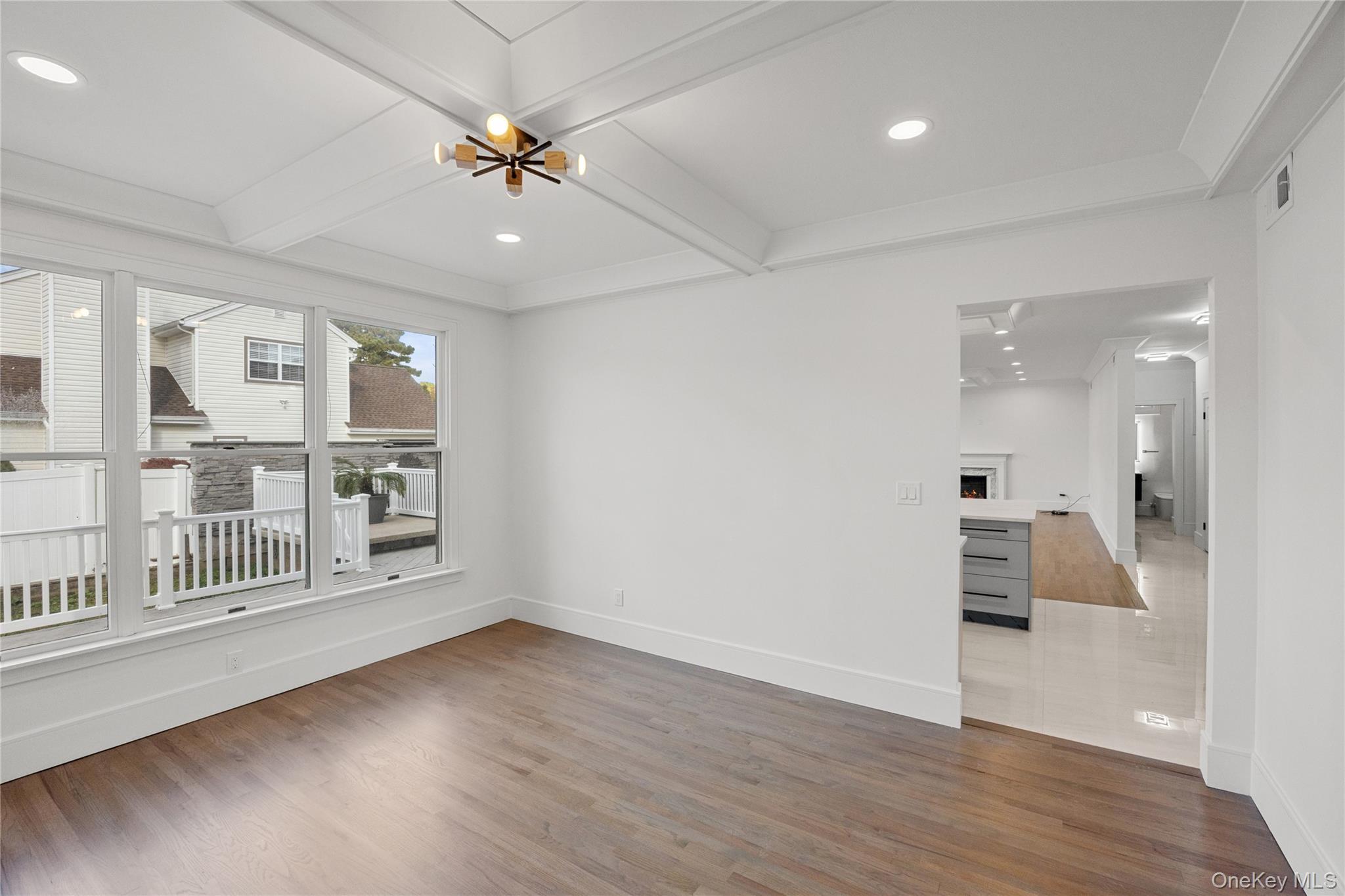 #8 photo, 21 Pine Edge Place, Dix Hills , NY 11746