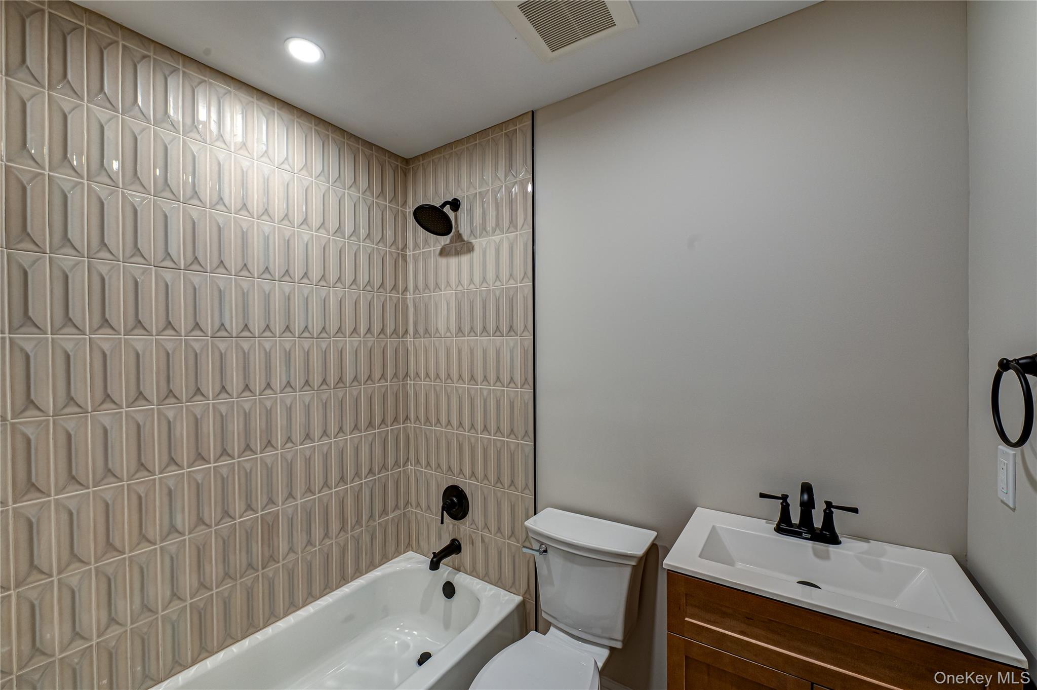 #13 photo, 225 Tyler Avenue, Miller Place , NY 11764