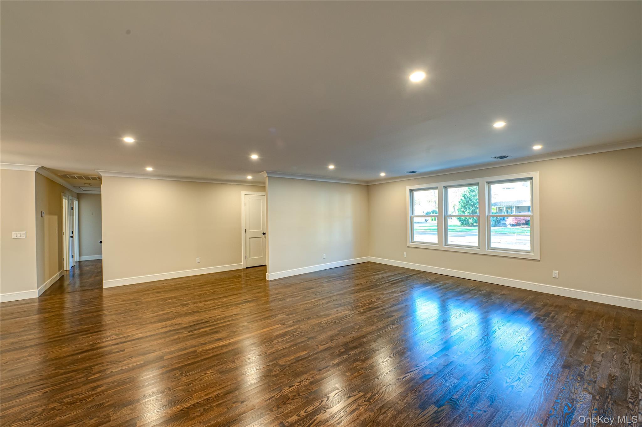 #7 photo, 225 Tyler Avenue, Miller Place , NY 11764