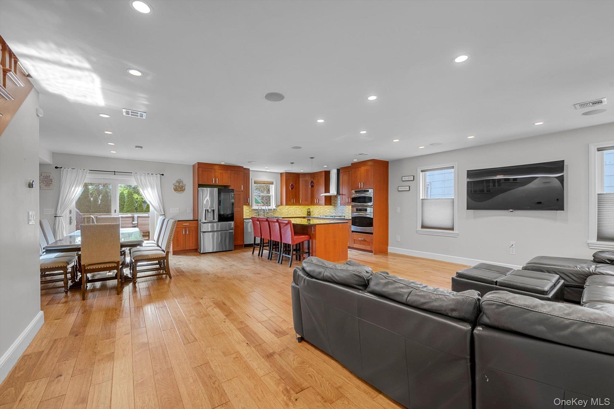 #2 photo, 57 Red Ground Road, ナッソー郡 East Hills , NY 11577