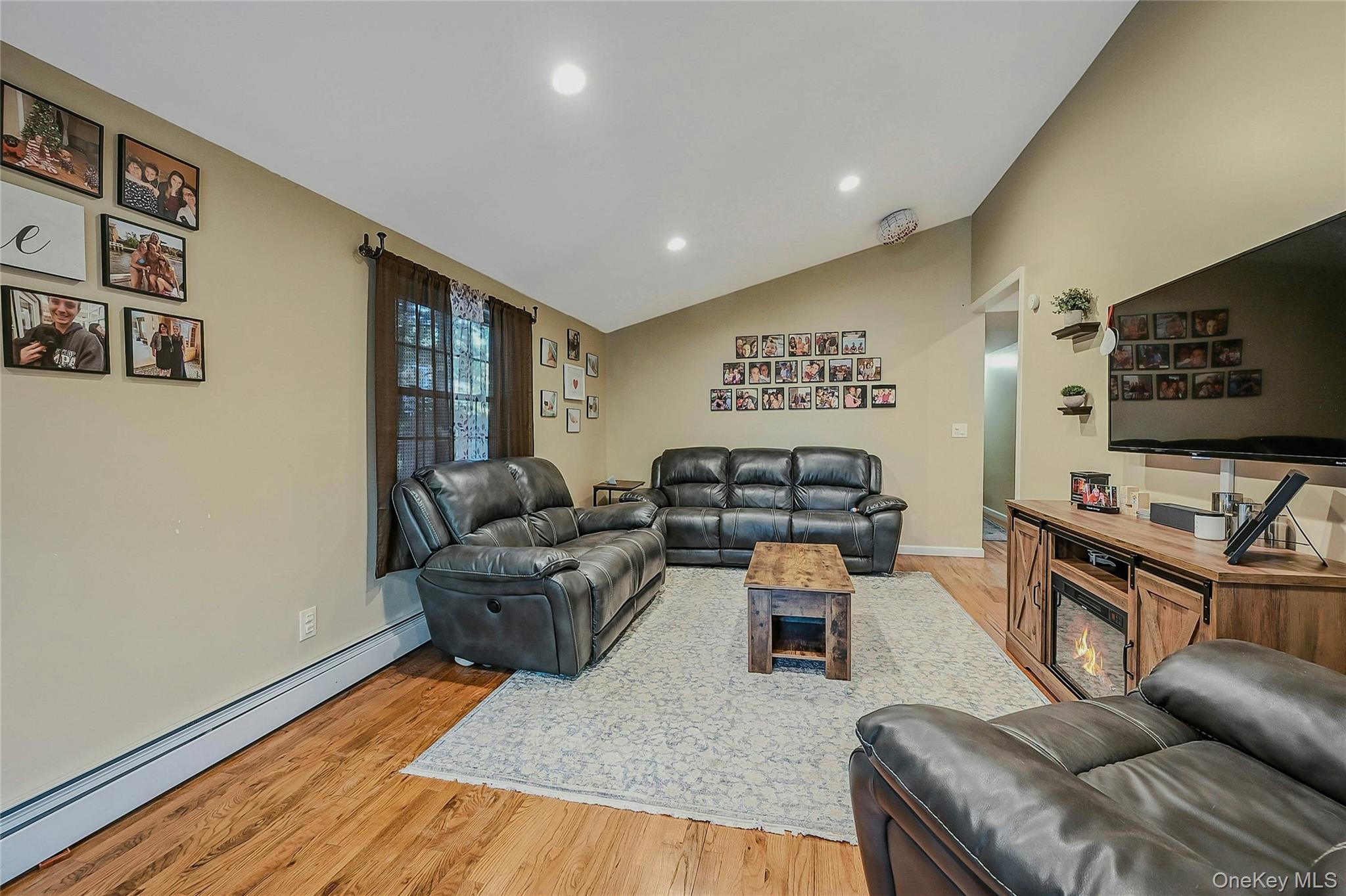 #6 photo, 196 Church Drive, サフォーク郡 Mastic Beach , NY 11951