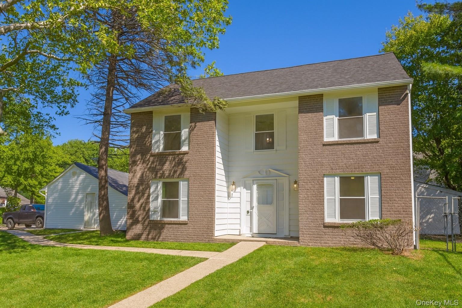 #1 photo, 6 Petersburg Court, Coram , NY 11727