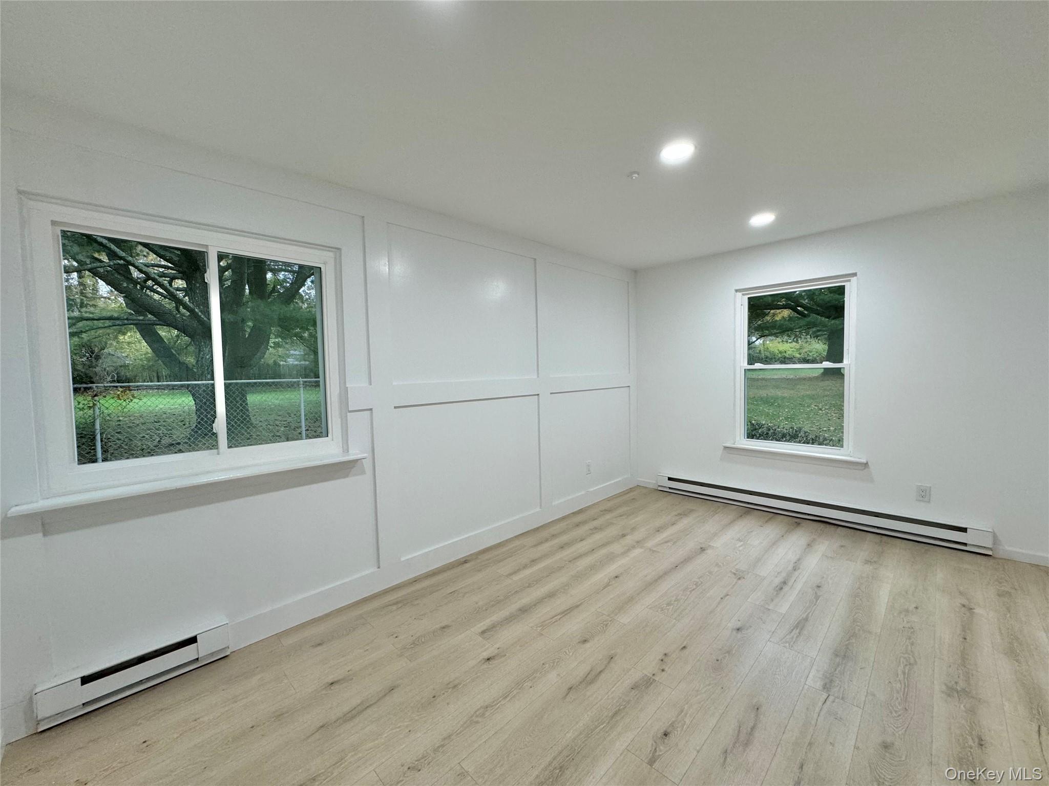 #12 photo, 6 Petersburg Court, Coram , NY 11727