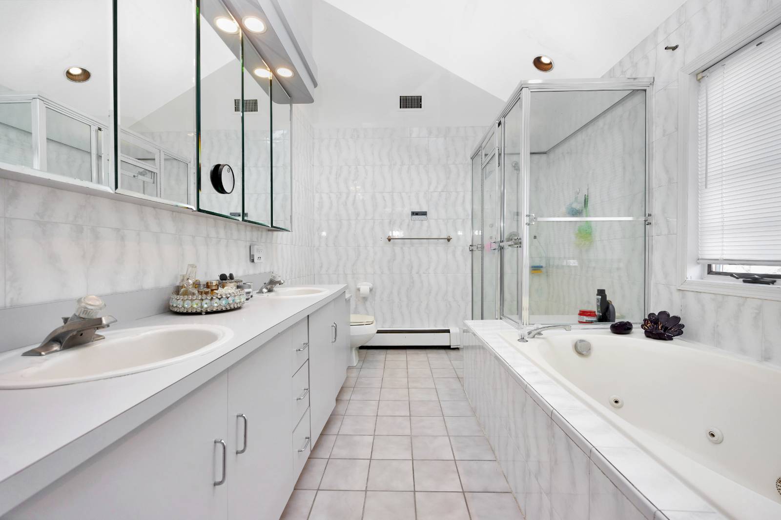 #17 photo, 708 Park Lane, ナッソー郡 Cedarhurst , NY 11516