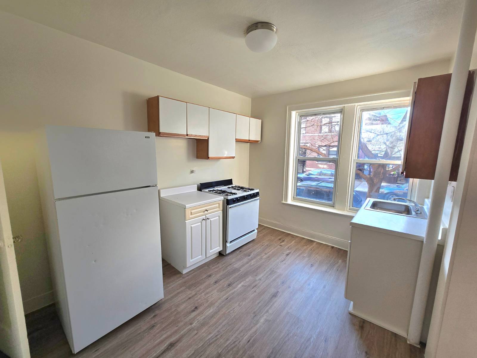 #5 photo, 40-21 67th st, クイーンズ区 Woodside , NY 11377