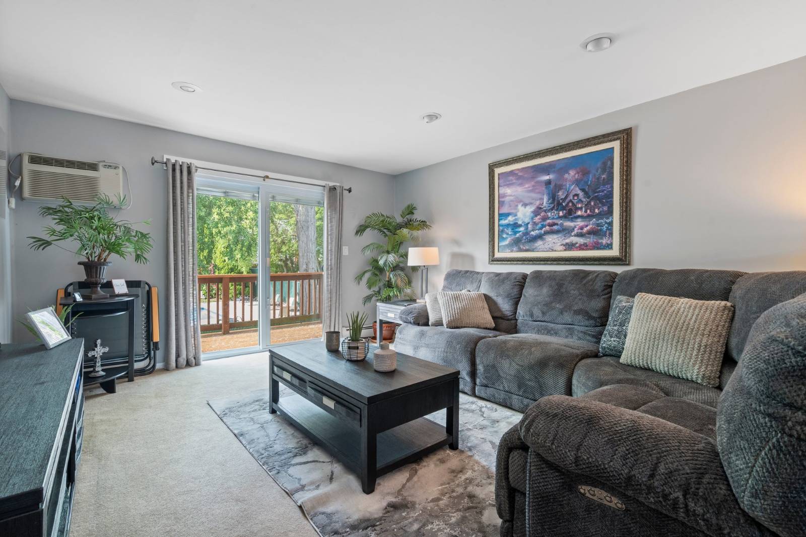 #7 photo, 459 Village Dr, サフォーク郡 Hauppauge , NY 11788