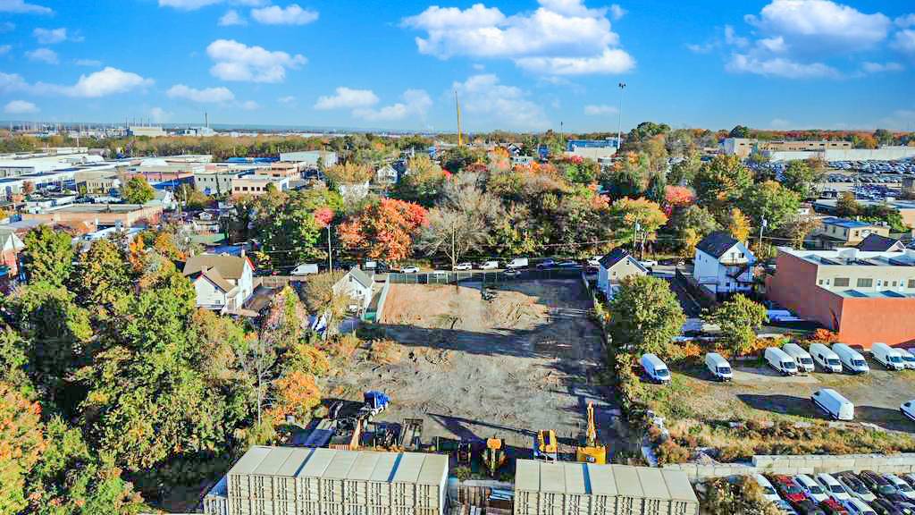 #4 photo, 62-72 Androvette St, スタテンアイランド Staten Island , NY 10309