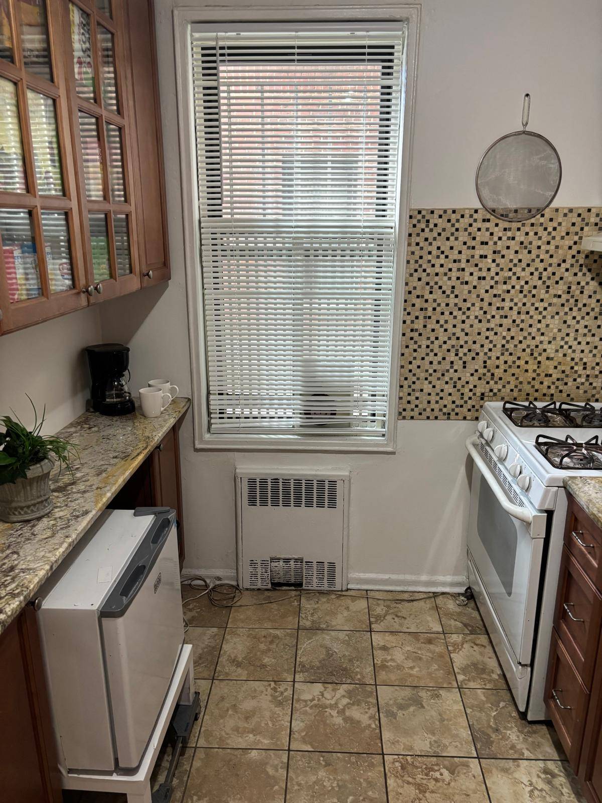 #13 photo, 84-31 Van Wyck Expressway, #1M, クイーンズ区 Briarwood , NY 11435