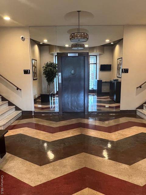 #3 photo, 84-31 Van Wyck Expressway, #1M, クイーンズ区 Briarwood , NY 11435