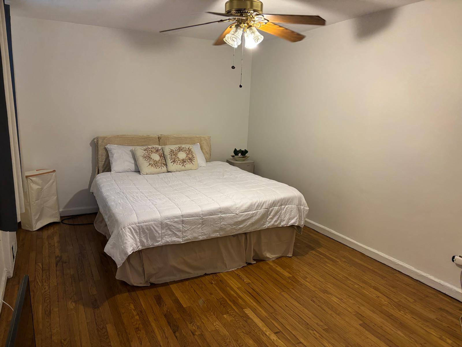 #5 photo, 84-31 Van Wyck Expressway, #1M, クイーンズ区 Briarwood , NY 11435