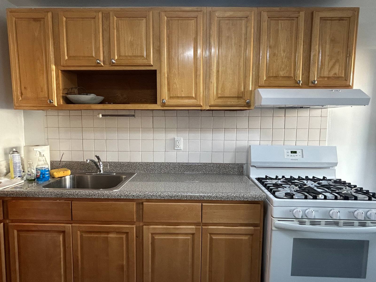 #3 photo, 1826 Unionport road, ブロンクス区 Van Nest , NY 10462