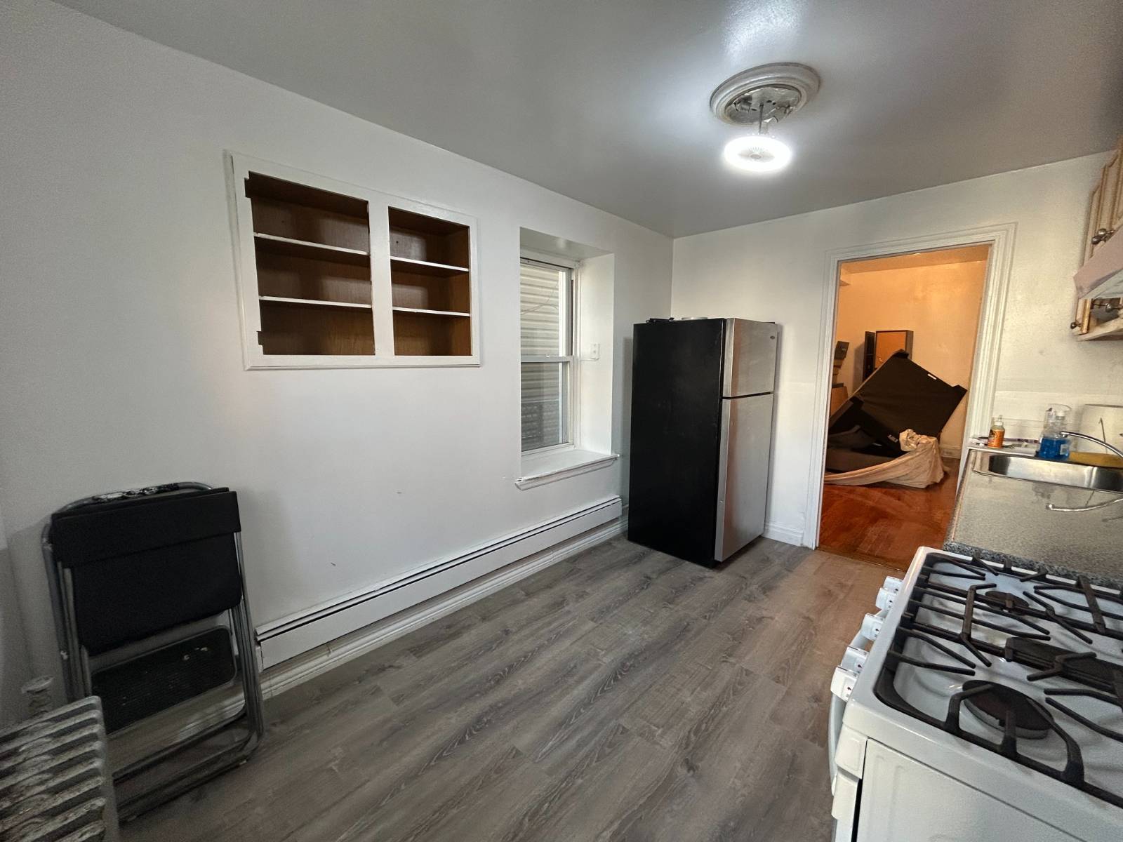 #4 photo, 1826 Unionport road, ブロンクス区 Van Nest , NY 10462