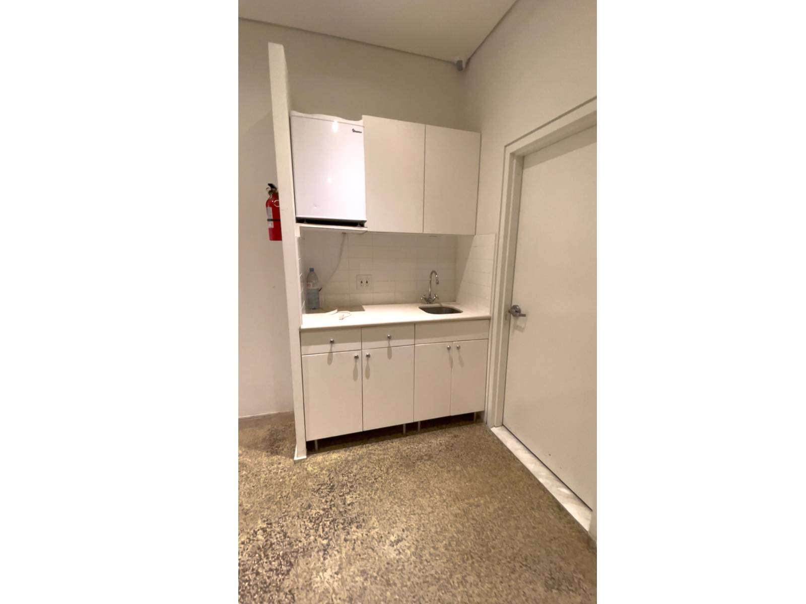 #6 photo, 123 Coffey Street, #Storefront, ブルックリン区 Red Hook , NY 11231