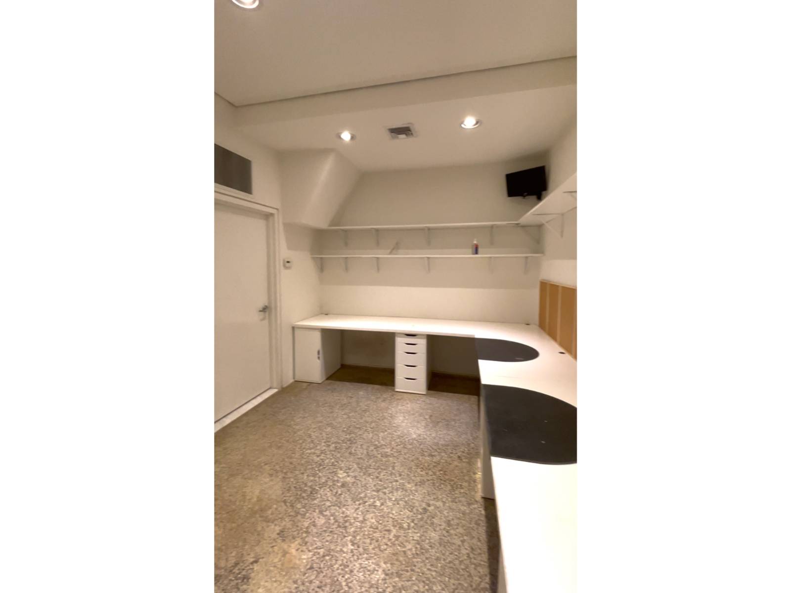 #7 photo, 123 Coffey Street, #Storefront, ブルックリン区 Red Hook , NY 11231