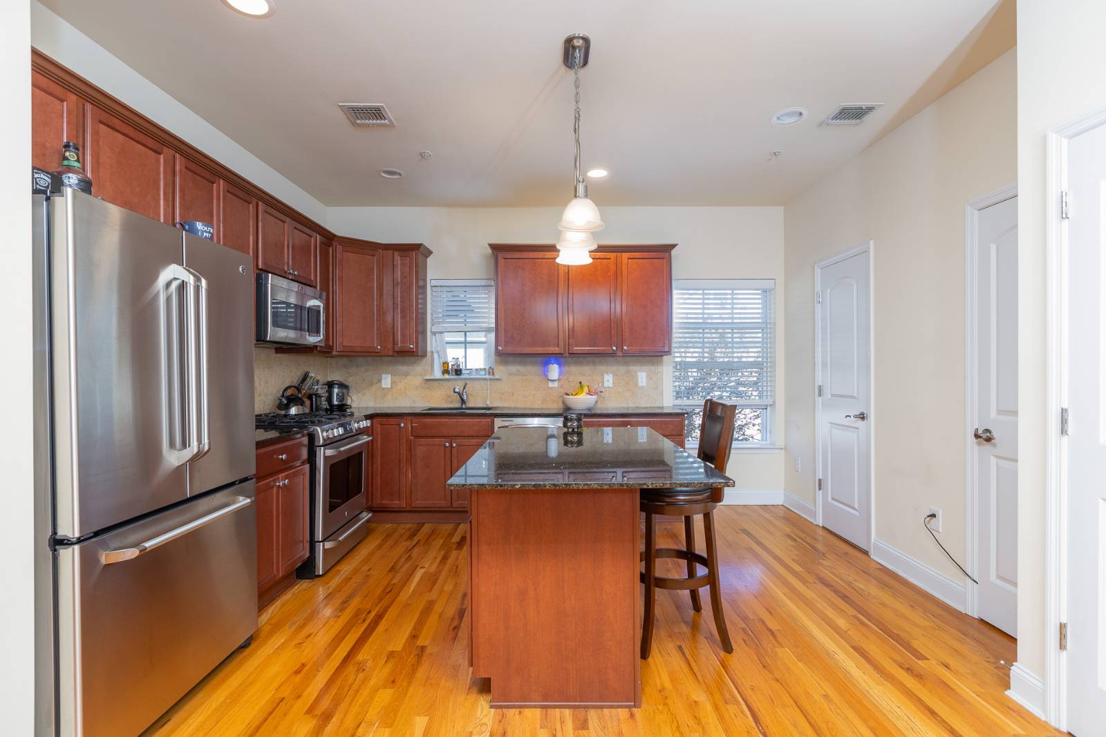 #10 photo, 31 BARLEY LN, サフォーク郡 Patchogue , NY 11772