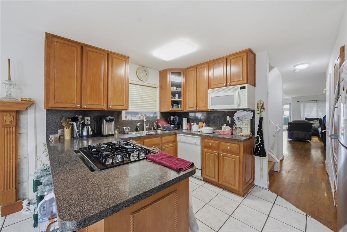 #13 photo, 50 Bergen Beach Pl, Bergen Beach , NY 11234