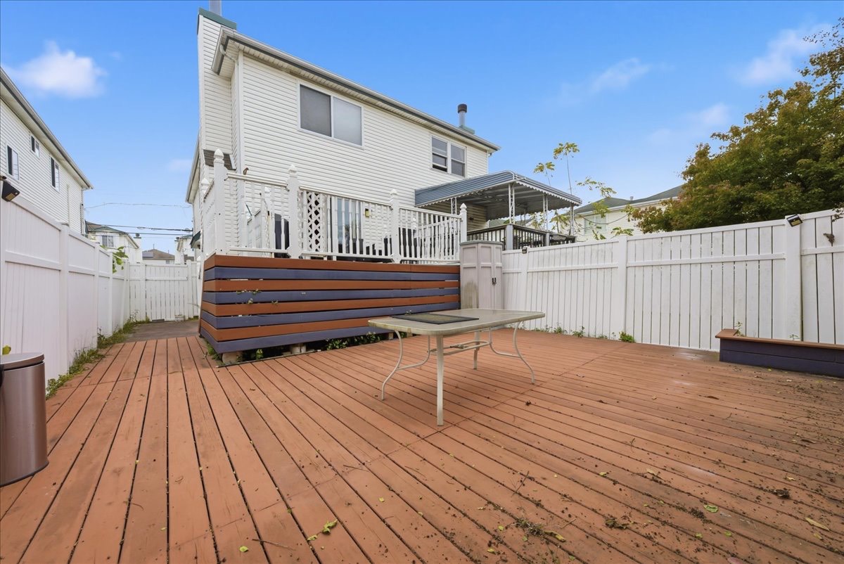 #18 photo, 50 Bergen Beach Pl, Bergen Beach , NY 11234