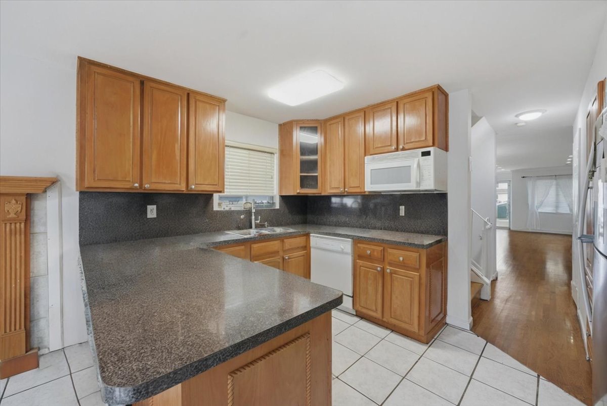 #44 photo, 50 Bergen Beach Pl, Bergen Beach , NY 11234