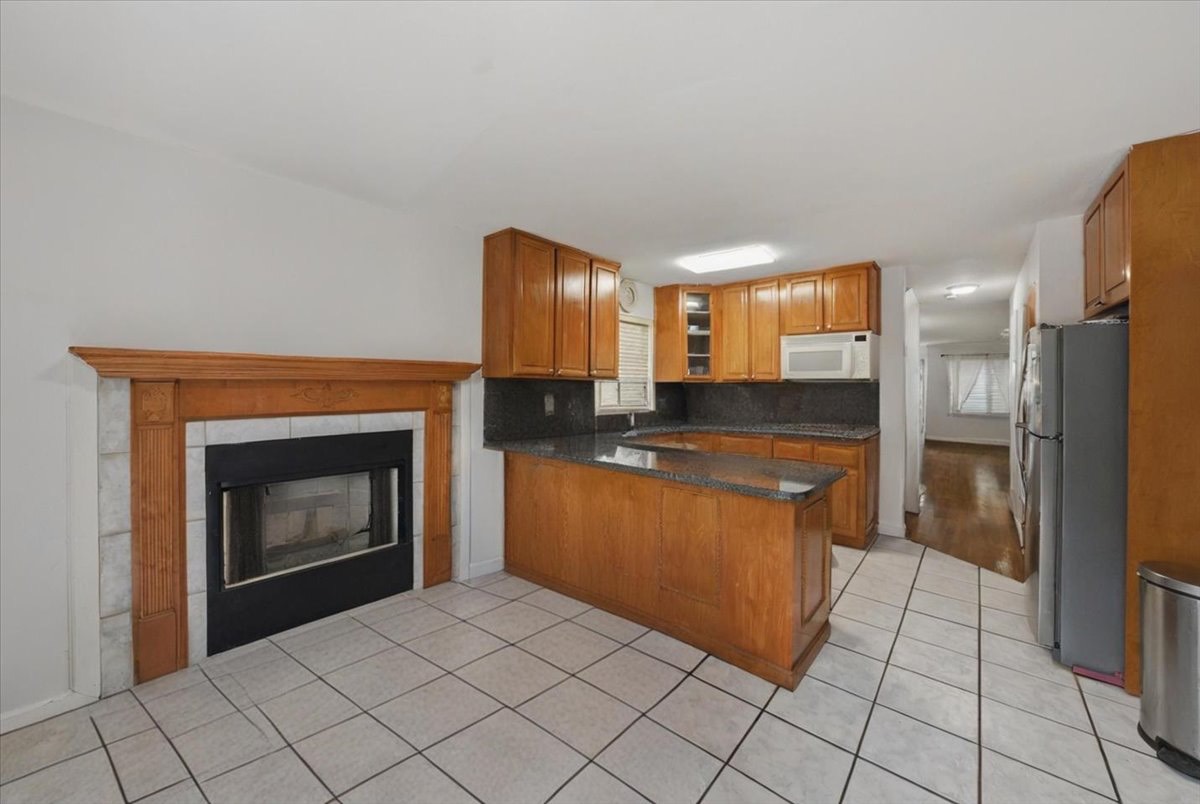 #47 photo, 50 Bergen Beach Pl, Bergen Beach , NY 11234