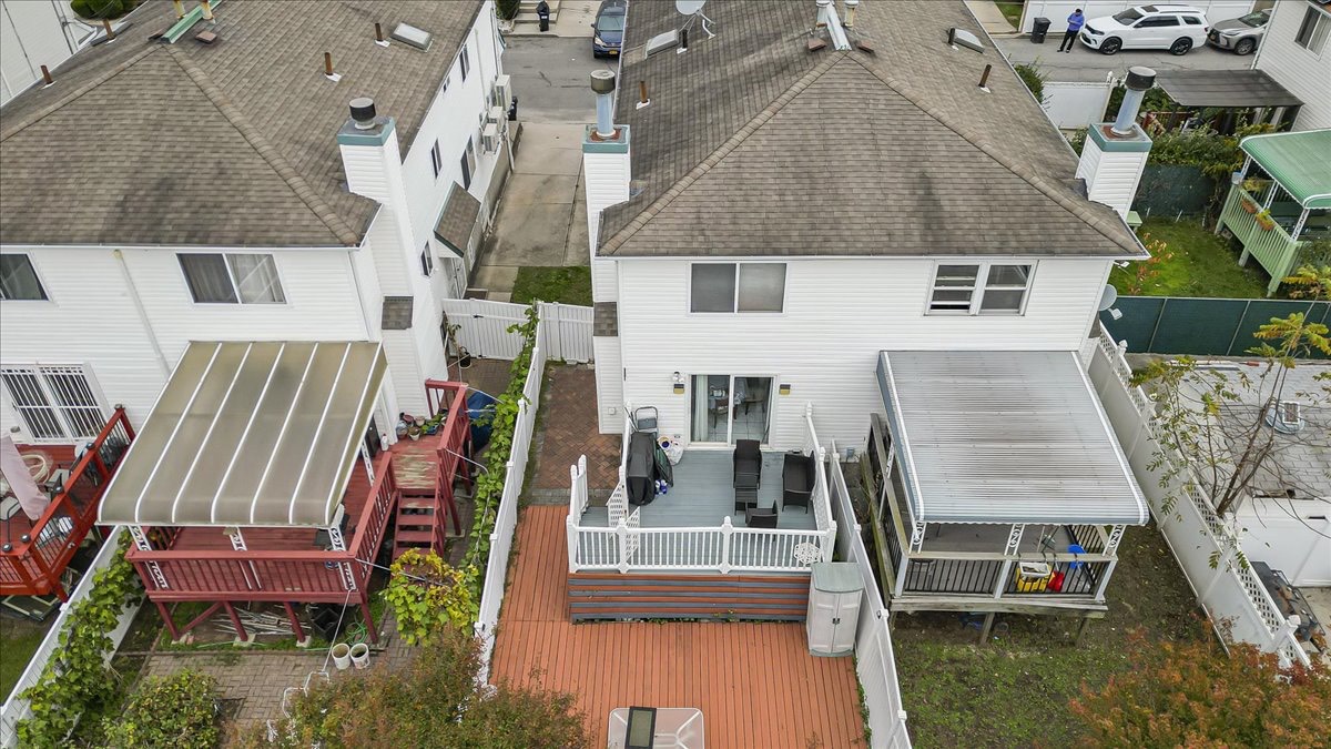 #9 photo, 50 Bergen Beach Pl, Bergen Beach , NY 11234