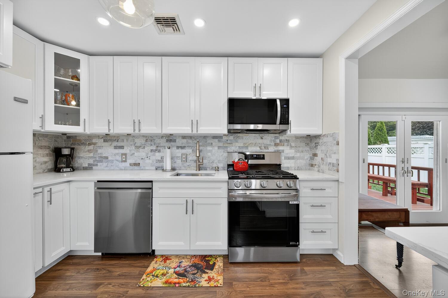 #11 photo, 13 Pocahontas Street, Massapequa , NY 11758