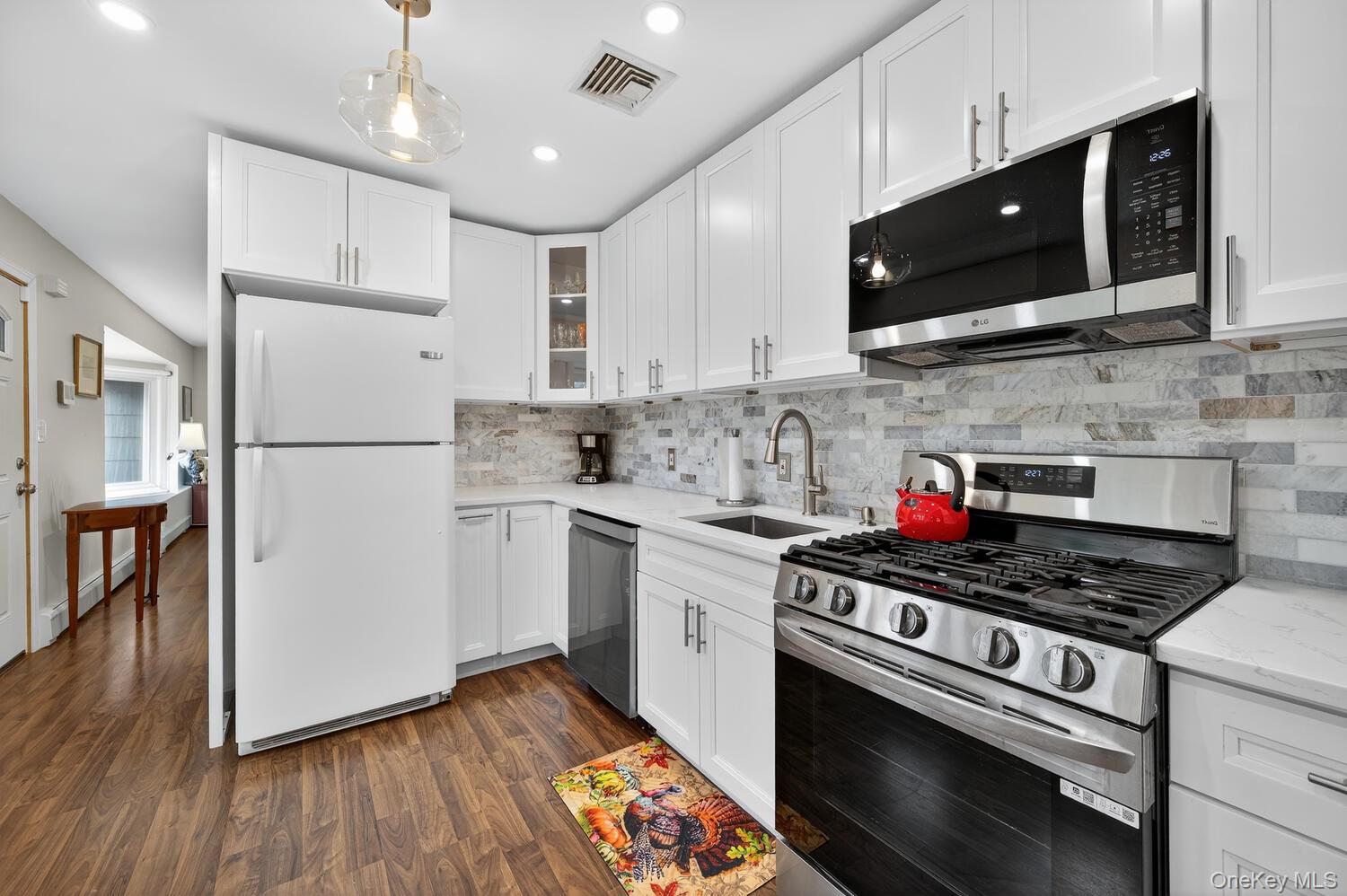 #14 photo, 13 Pocahontas Street, Massapequa , NY 11758