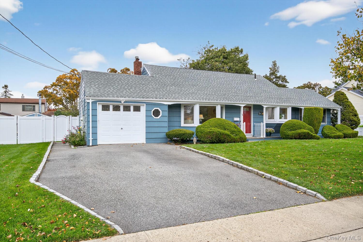 #2 photo, 13 Pocahontas Street, Massapequa , NY 11758