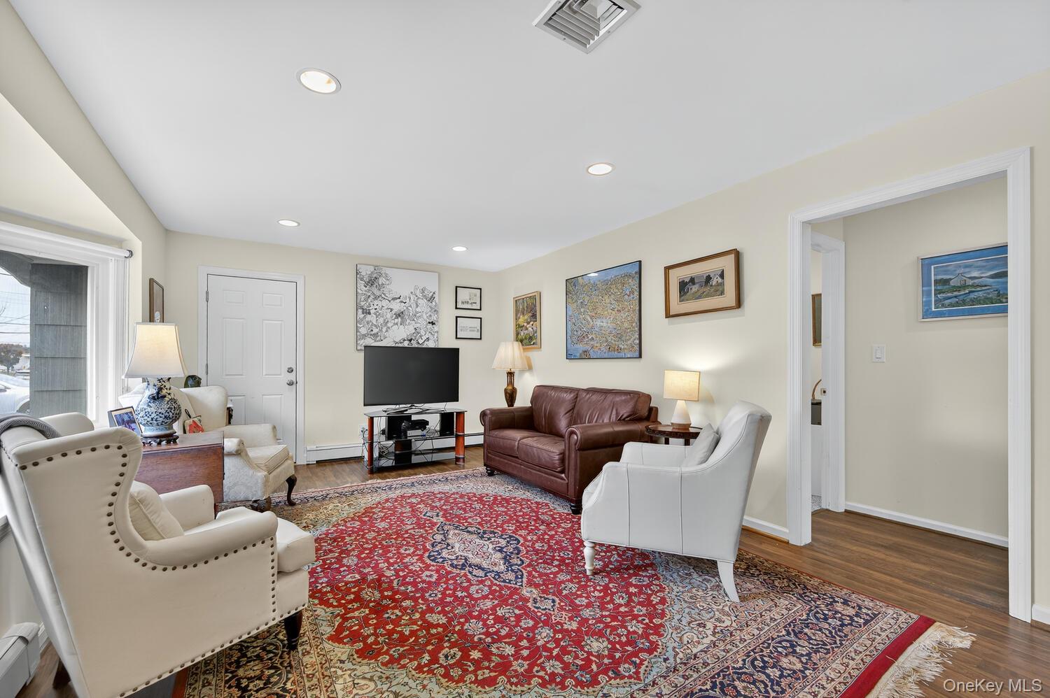 #6 photo, 13 Pocahontas Street, Massapequa , NY 11758