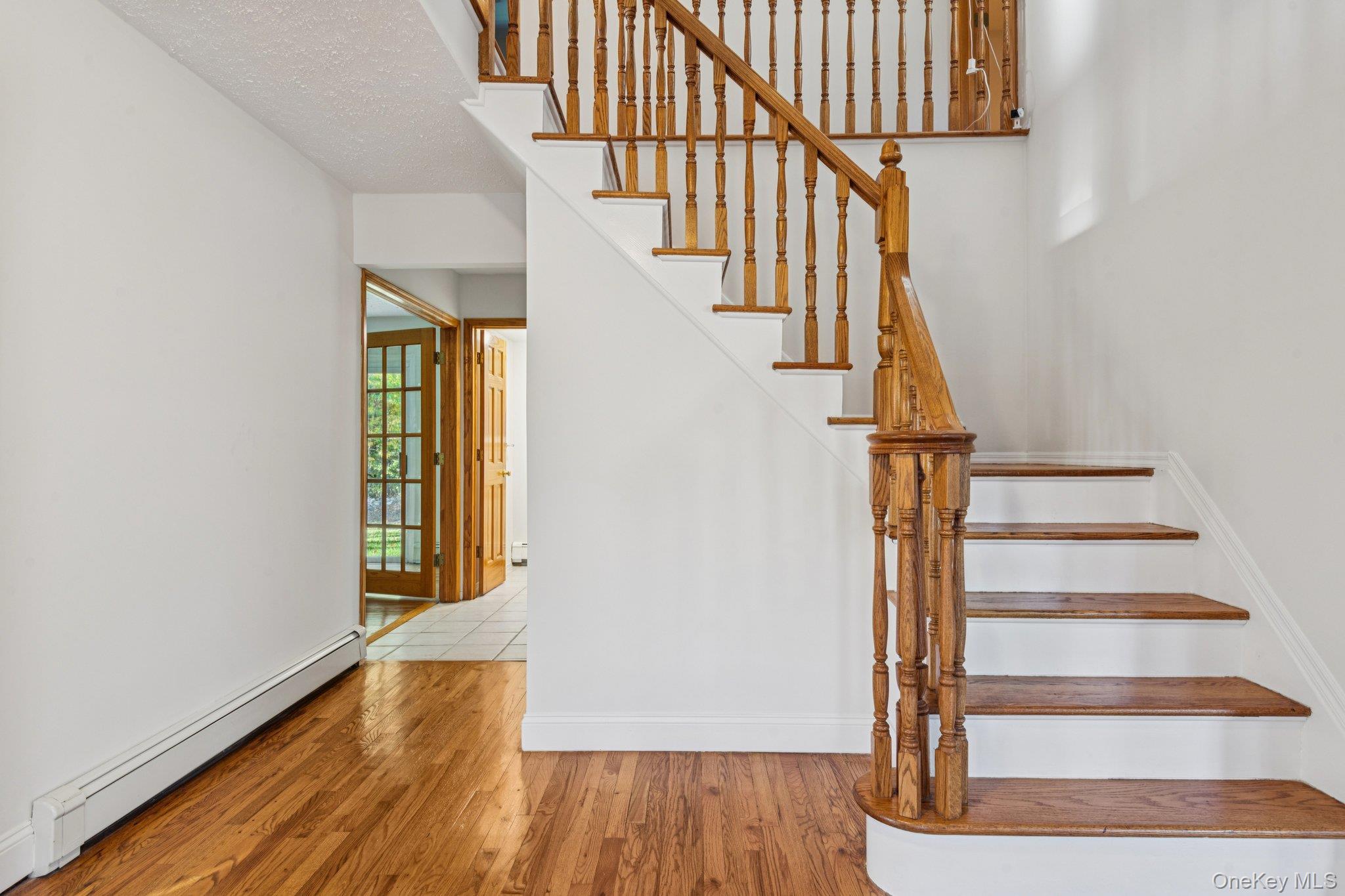 #6 photo, 1 Rodsfield Court, Huntington , NY 11743