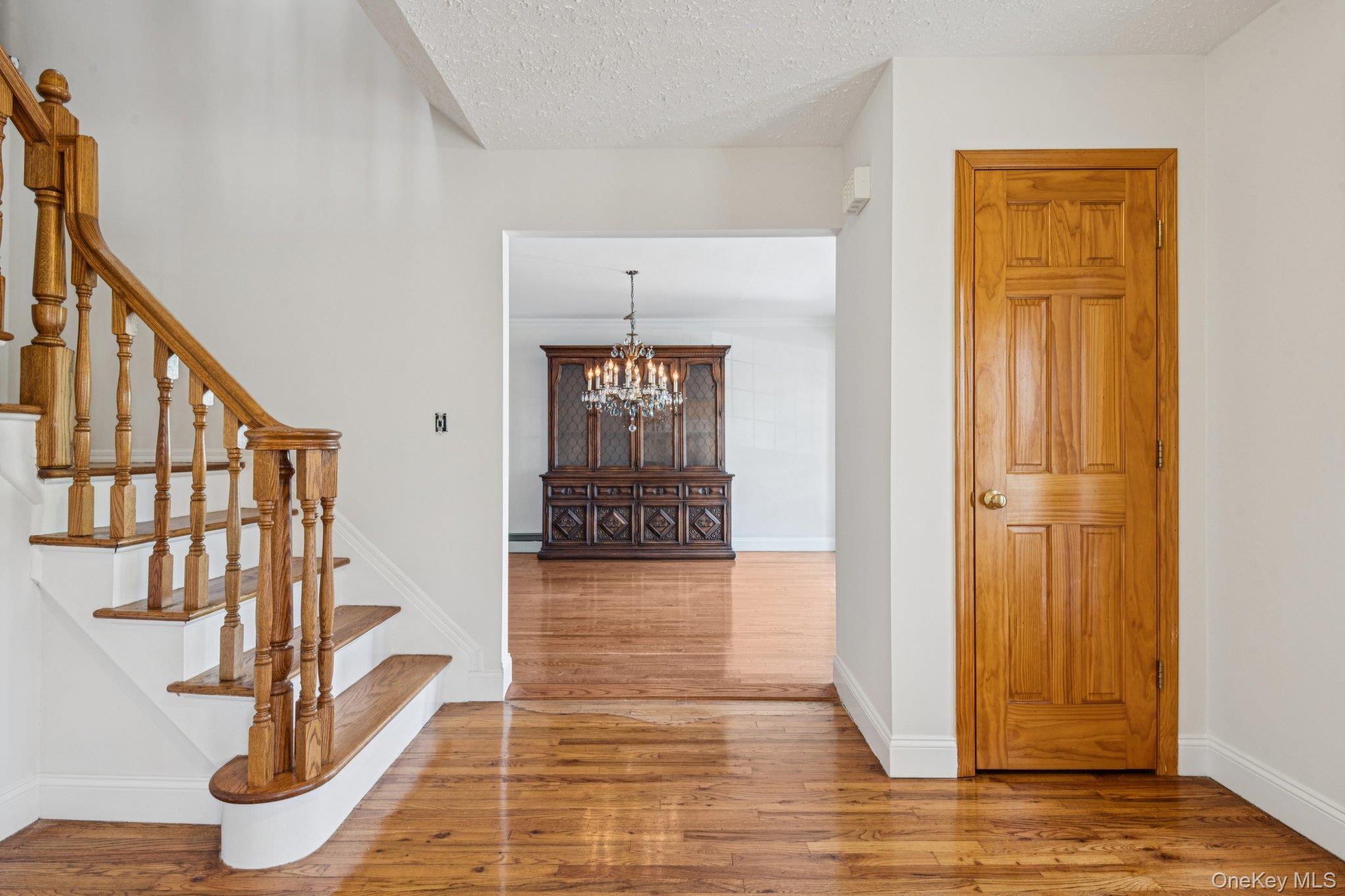 #7 photo, 1 Rodsfield Court, Huntington , NY 11743