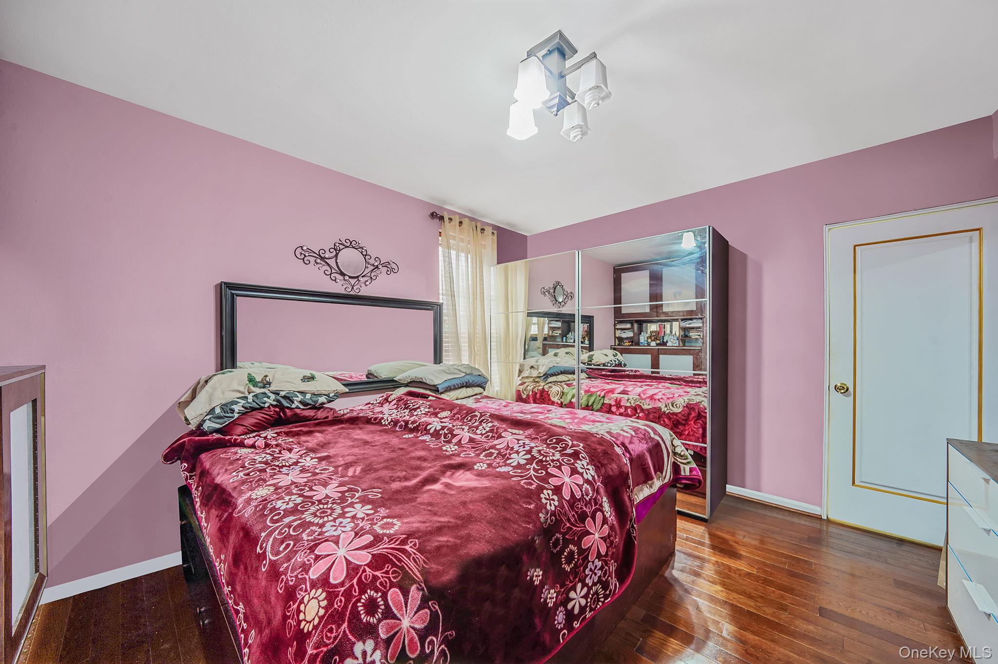 #13 photo, 39-45 51st Street, クイーンズ区 Woodside , NY 11377