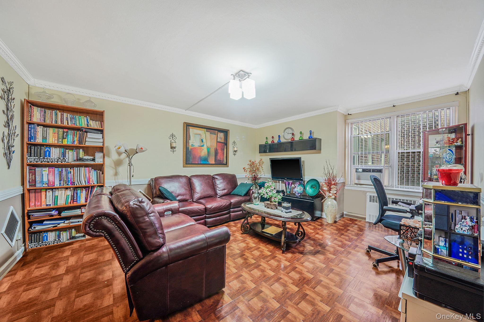 #6 photo, 39-45 51st Street, クイーンズ区 Woodside , NY 11377