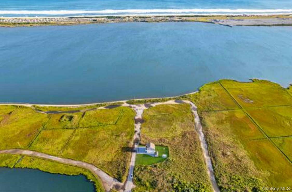 #17 photo, 14 Huntington Drive, サフォーク郡 Mastic Beach , NY 11951