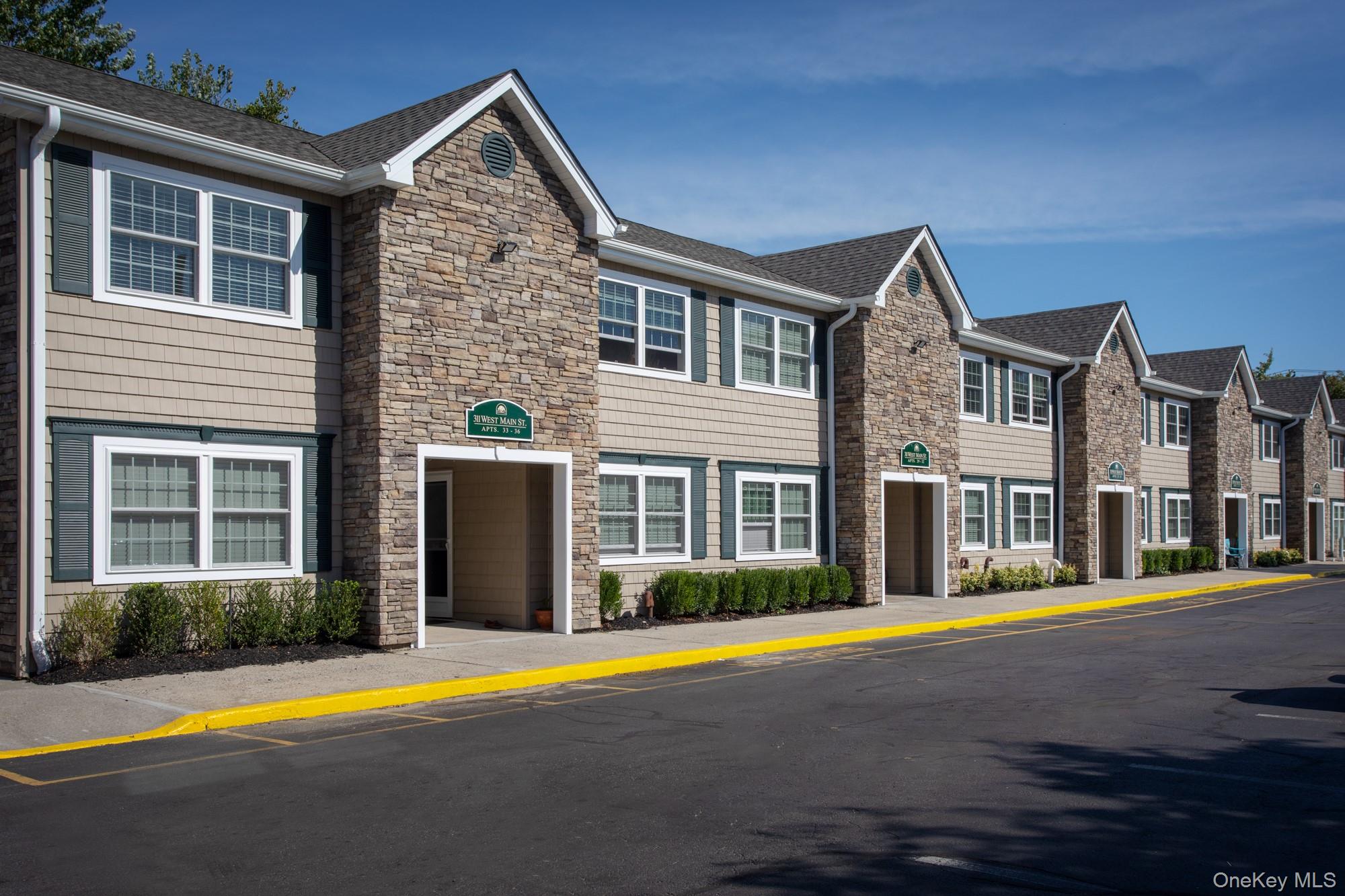 #2 photo, 311 West Main Street, サフォーク郡 Patchogue , NY 11772