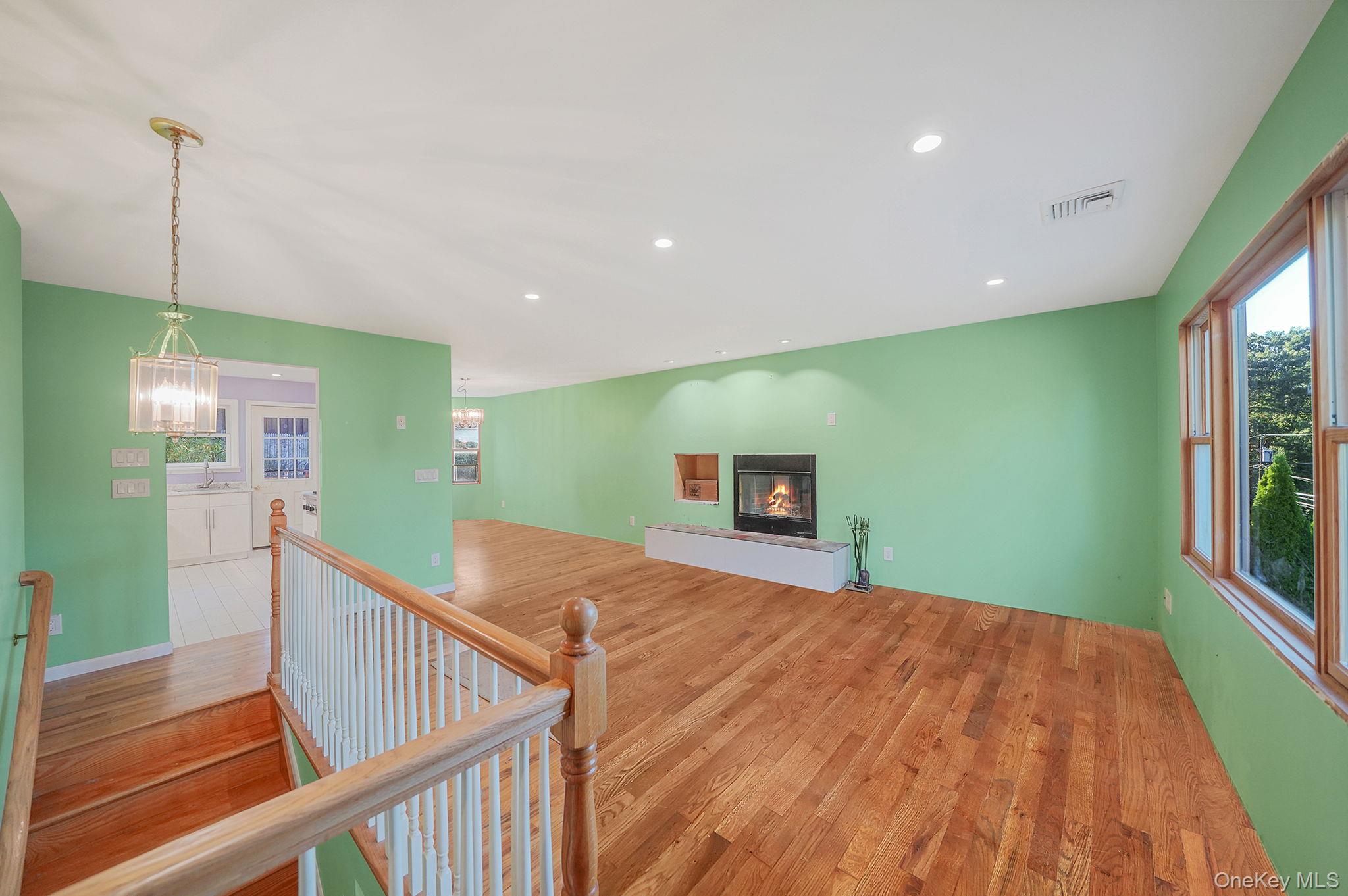 #5 photo, 97 Locust Drive, サフォーク郡 Rocky Point , NY 11778